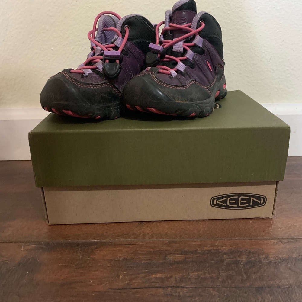 Toddler Keen Hiking Boots